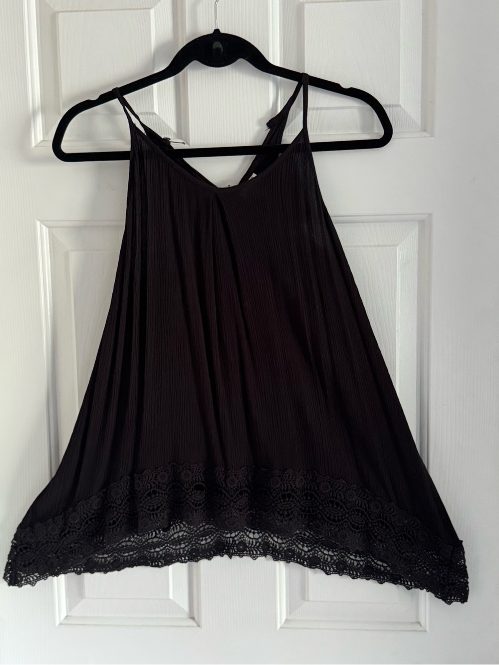 Mossimo Supply Co. Black Lace-Hem Swing Cami - Picture 3 of 8